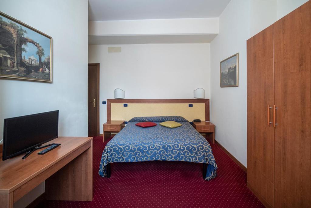 Hotel Italia & Lombardi مونتيفياسكون المظهر الخارجي الصورة