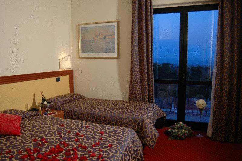 Hotel Italia & Lombardi مونتيفياسكون المظهر الخارجي الصورة